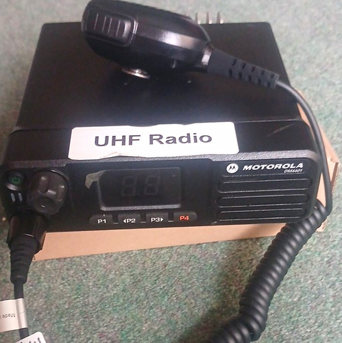 Motorola dm4401 uhf - motorola, desktop