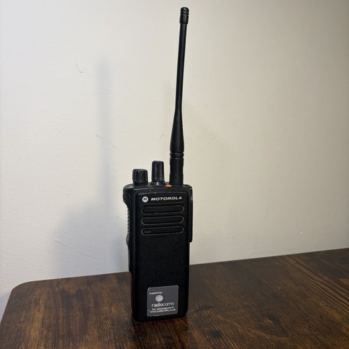 Motorola dp4400 uhf digital - motorola,